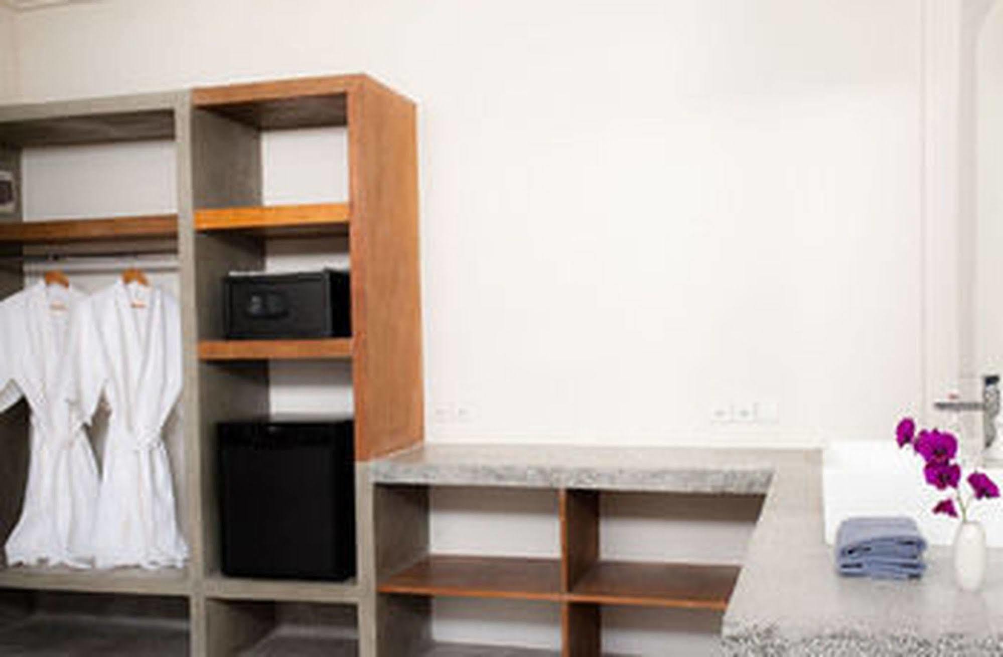산타 클라라 부티크 호텔 시엠리아프 외부 사진